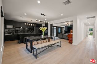 , 3350 Virginia ave, Santa Monica, CA 90404 - 2