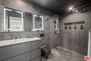 , 3350 Virginia ave, Santa Monica, CA 90404 - 13