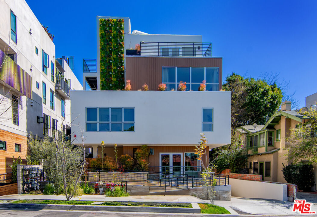 Condominium, 1236 Fairfax ave, West Hollywood , CA 90046 - 1