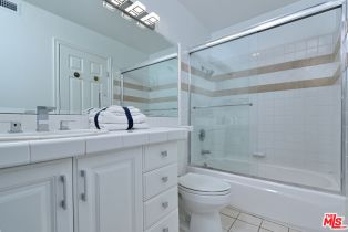 Single Family Residence, 2107 Rockdale ave, Simi Valley, CA 93063 - 39