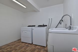 Single Family Residence, 2107 Rockdale ave, Simi Valley, CA 93063 - 33