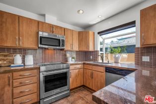 Single Family Residence, 2914 Grayson ave, Venice, CA 90291 - 6