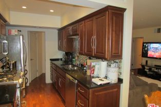 , 10645 Wilshire blvd, Westwood, CA 90024 - 9