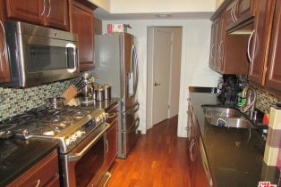 , 10645 Wilshire blvd, Westwood, CA 90024 - 2