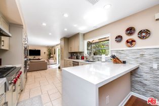 Single Family Residence, 17121 Escalon dr, Encino, CA 91436 - 8