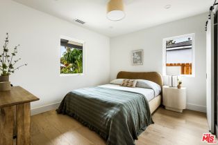 , 11840 Juniette st, Culver City, CA 90230 - 8