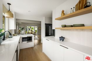 , 11840 Juniette st, Culver City, CA 90230 - 7