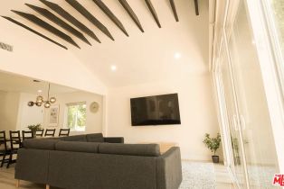 , 9042 Phyllis ave, West Hollywood , CA 90069 - 3