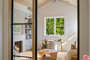 Single Family Residence, 17528 Rancho st, Encino, CA 91316 - 23