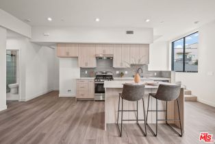 Condominium, 1202 Orange grv, West Hollywood , CA 90046 - 4