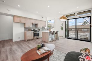 Condominium, 1202  N Orange Grv, CA  , CA 90046