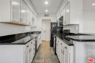 Condominium, 5003 Tilden ave, Sherman Oaks, CA 91423 - 3