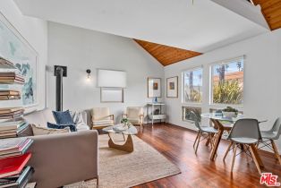 Single Family Residence, 666   Marr St, Venice, CA  Venice, CA 90291