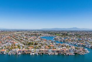 Single Family Residence, 16661 Carousel ln, Huntington Beach, CA 92649 - 5