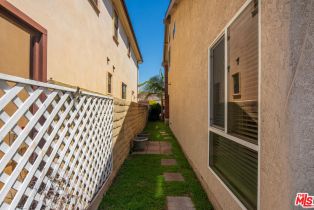 Single Family Residence, 16661 Carousel ln, Huntington Beach, CA 92649 - 12