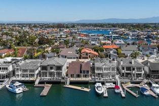 Single Family Residence, 16661 Carousel ln, Huntington Beach, CA 92649 - 4