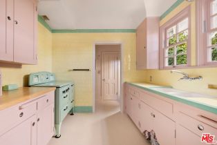 Condominium, 10966 Strathmore dr, Westwood, CA 90024 - 11