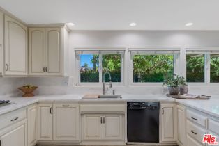 Single Family Residence, 5403 Oakdale ave, Woodland Hills, CA 91364 - 12