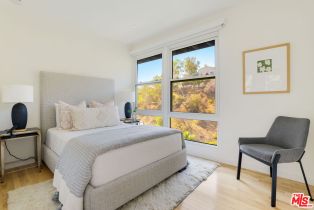 Single Family Residence, 1311 Braeridge dr, Beverly Hills, CA 90210 - 16