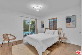 , 1006 Crescent Heights blvd, West Hollywood , CA 90046 - 7