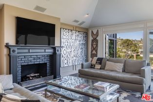 Single Family Residence, 1612 Gilcrest dr, Beverly Hills, CA 90210 - 8