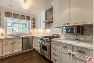 Single Family Residence, 1612 Gilcrest dr, Beverly Hills, CA 90210 - 13