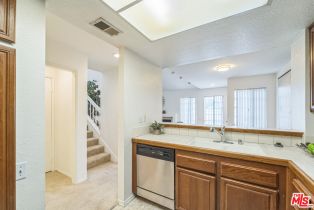 Condominium, 5723 Canterbury dr, Culver City, CA 90230 - 5