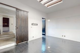 , 2222 Main st, Santa Monica, CA 90405 - 10