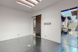 , 2222 Main st, Santa Monica, CA 90405 - 11