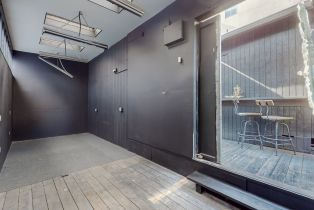 , 2222 Main st, Santa Monica, CA 90405 - 17