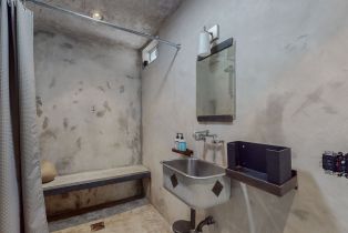 , 2222 Main st, Santa Monica, CA 90405 - 12