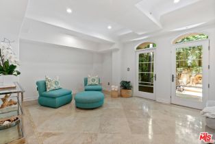 Condominium, 10795 Wilshire blvd, Westwood, CA 90024 - 5