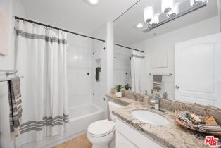 Condominium, 12060 Hoffman st, Studio City, CA 91604 - 9