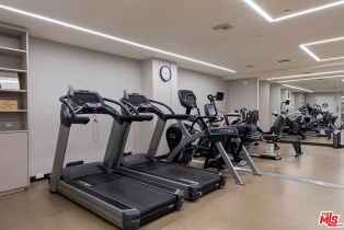 Condominium, 211 Spalding dr, Beverly Hills, CA 90212 - 32