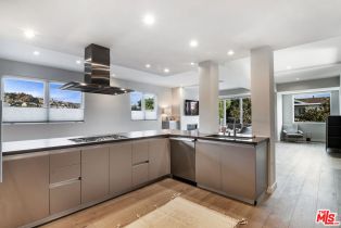 , 611 Orlando ave, West Hollywood , CA 90048 - 9