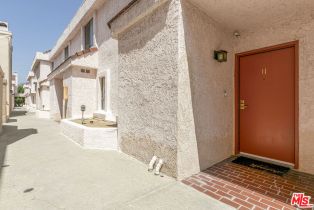 Condominium, 9906 Owensmouth ave, Chatsworth, CA 91311 - 2