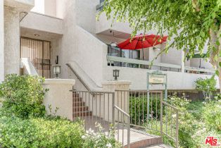 Condominium, 9906   Owensmouth Ave, Chatsworth, CA  Chatsworth, CA 91311