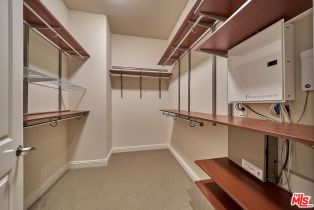 Condominium, 143 Arnaz dr, Beverly Hills, CA 90211 - 7