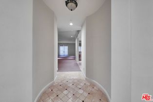Condominium, 143 Arnaz dr, Beverly Hills, CA 90211 - 3