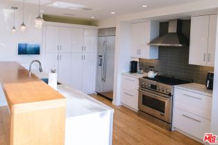 Single Family Residence, 3423 Scadlock ln, Sherman Oaks, CA 91403 - 10