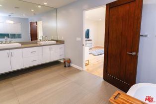 Single Family Residence, 3423 Scadlock ln, Sherman Oaks, CA 91403 - 23