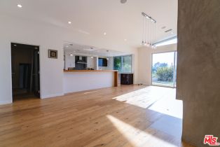 Single Family Residence, 3423 Scadlock ln, Sherman Oaks, CA 91403 - 4