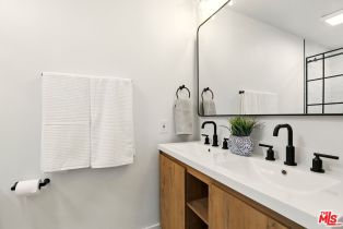 Condominium, 18547 Collins st, Tarzana, CA 91356 - 19