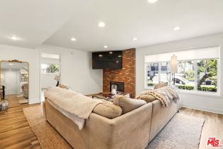 Condominium, 18547 Collins st, Tarzana, CA 91356 - 9