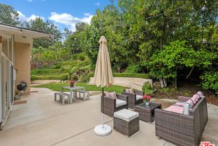 Single Family Residence, 3835 SAPPHIRE dr, Encino, CA 91436 - 74