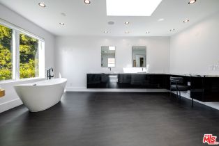 , 580 Chalette dr, Beverly Hills, CA 90210 - 39