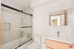 Single Family Residence, 5910 Mammoth ave, Sherman Oaks, CA 91401 - 14