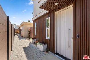 Single Family Residence, 5910 Mammoth ave, Sherman Oaks, CA 91401 - 2