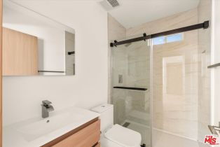 Single Family Residence, 5910 Mammoth ave, Sherman Oaks, CA 91401 - 13