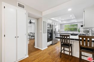 Condominium, 5757 Owensmouth ave, Woodland Hills, CA 91367 - 14